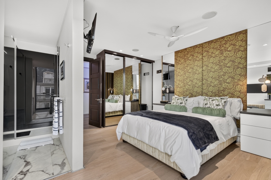 To Let 2 Bedroom Property for Rent in Green Point Western Cape